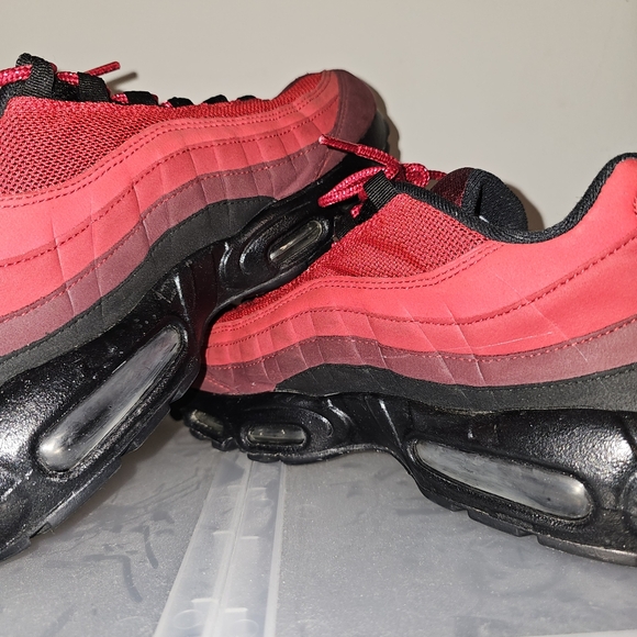 Air max 95 BY YOU Mens 9 Red Black - Picture 5 of 6